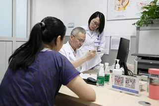 北大第三医院刘湘源教授免费为不孕不育、胎停反复流产患者进行现场诊疗