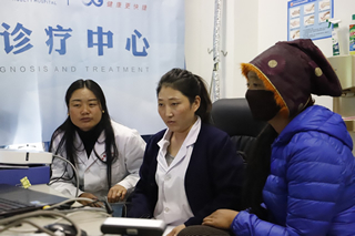我院与理塘县妇幼保健院的远程会诊正式开通